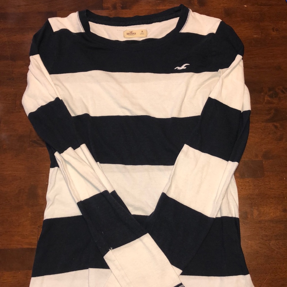 hollister longsleeve t-shirt